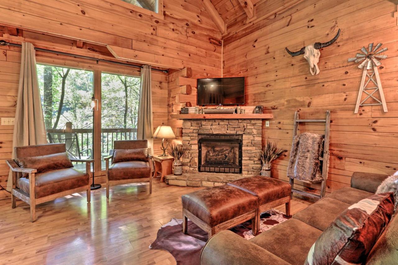 Cabin With Hot Tub And Deck, 3 Mi To Pigeon Forge Sevierville Extérieur photo